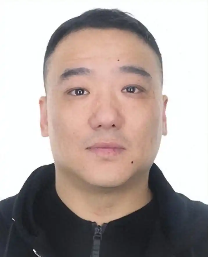 关于对井凯的悬赏通告